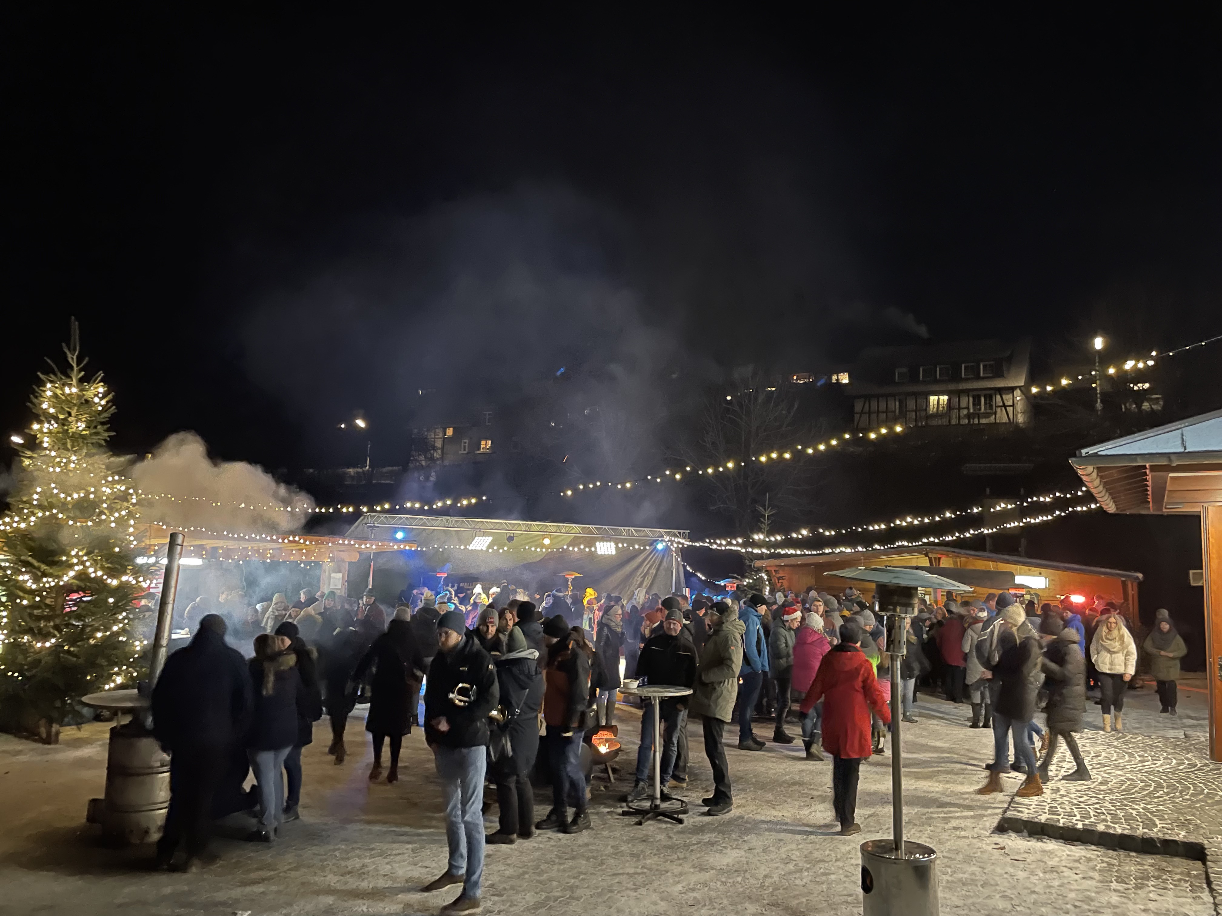 Hüttenzauber 2024, Katholischer Burschenverein Hallenberg 1746 e.V. - 2.jpg