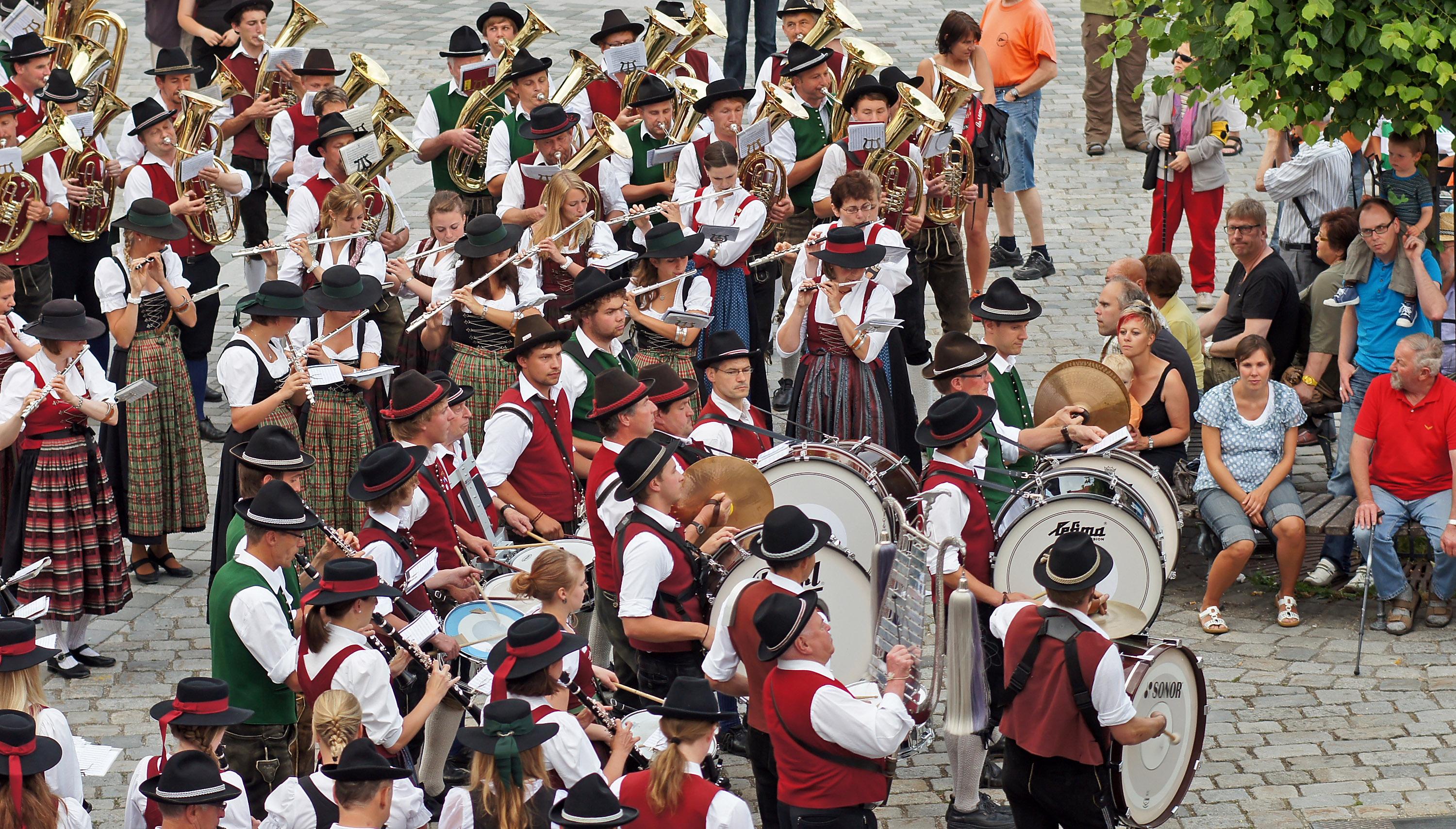 Serenade der Kapellen Serenade der Kapellen