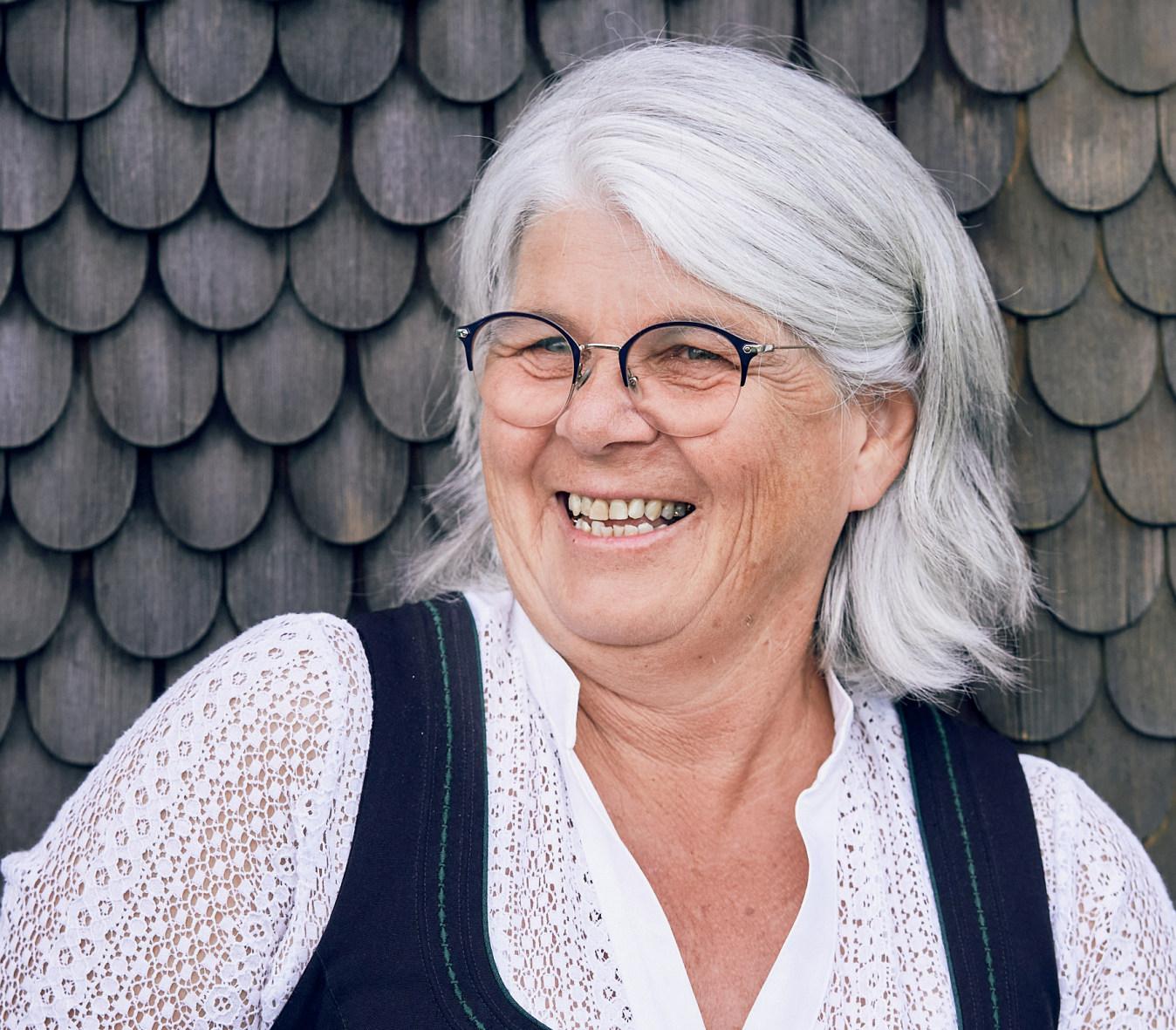 Martha kocht am Holzherd Martha kocht am Holzherd