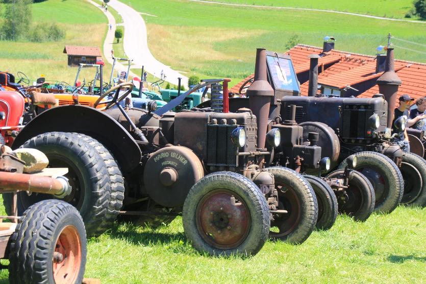 Ausstellung Historische Traktoren Ausstellung Historische Traktoren