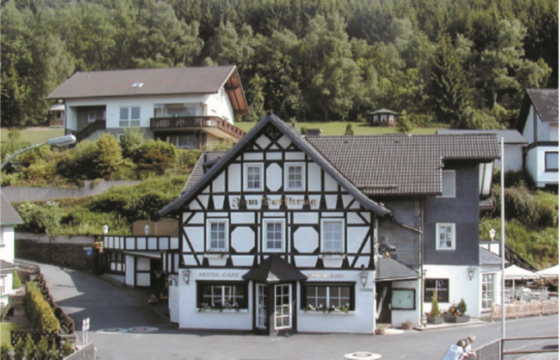 Außenansicht des Hotels Zum Dorfkrug.