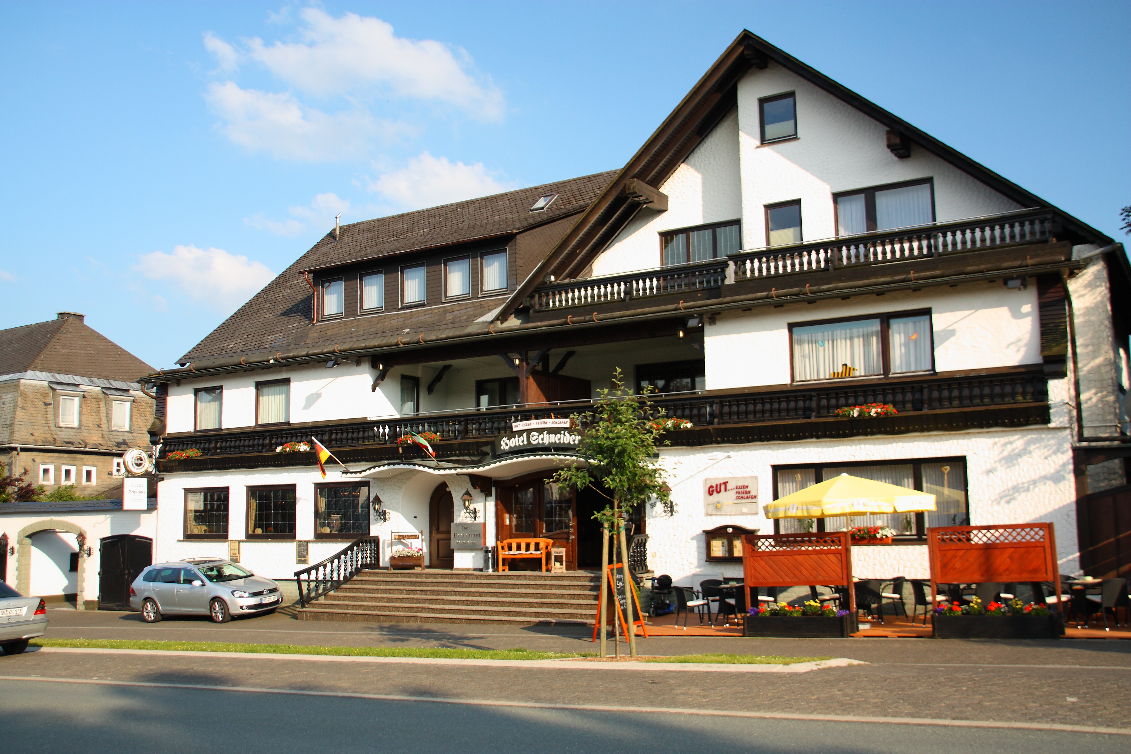 Außenansicht des Hotels Schneider.