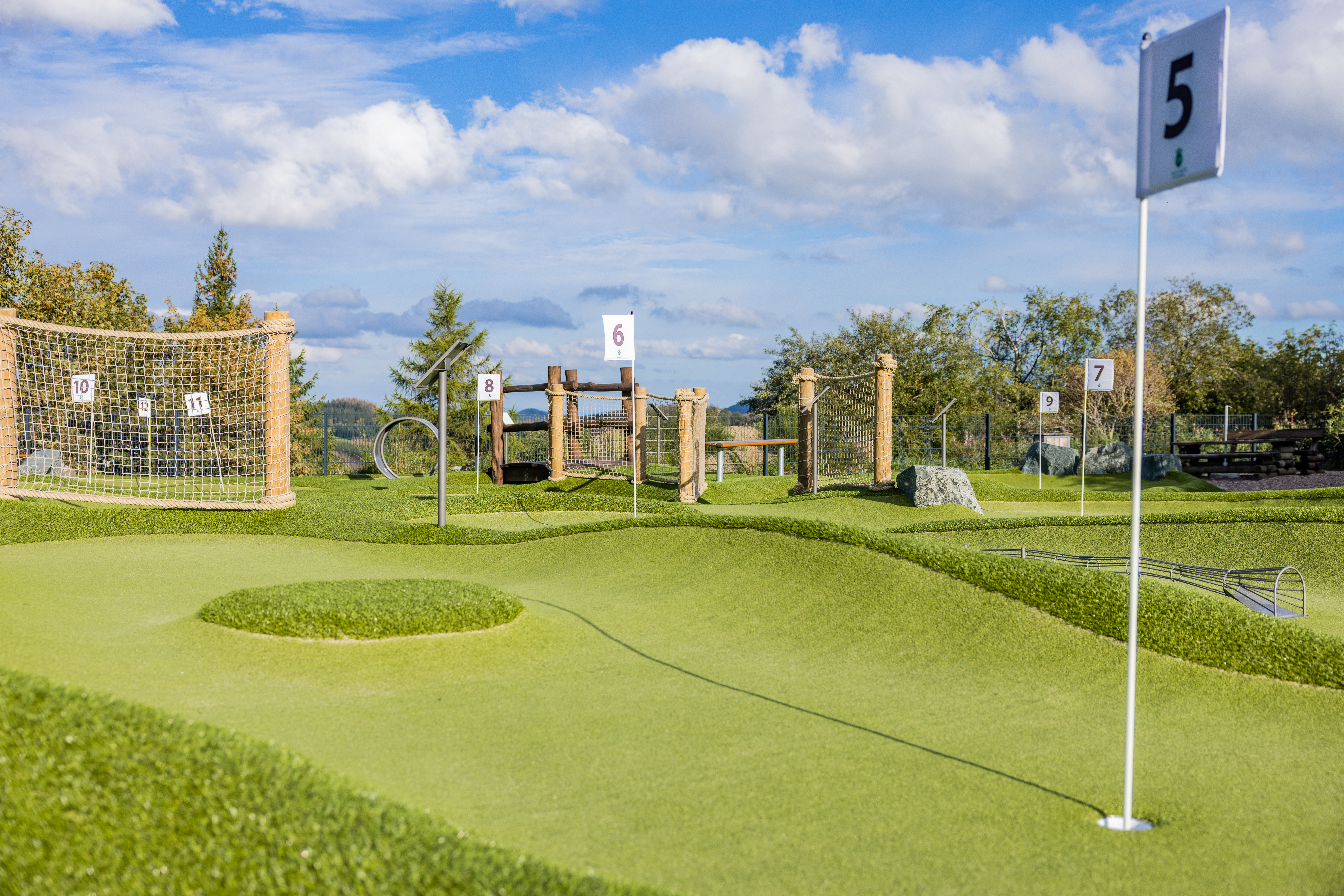 Eine Bahn auf dem Minigolfplatz am Erlebnisberg Kappe.