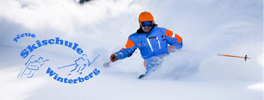 Der Schriftzug Neue Skischule Winterberg auf einem Foto vom einem Skifahrer im Tiefschnee. Der Schriftzug Neue Skischule Winterberg auf einem Foto vom einem Skifahrer im Tiefschnee.