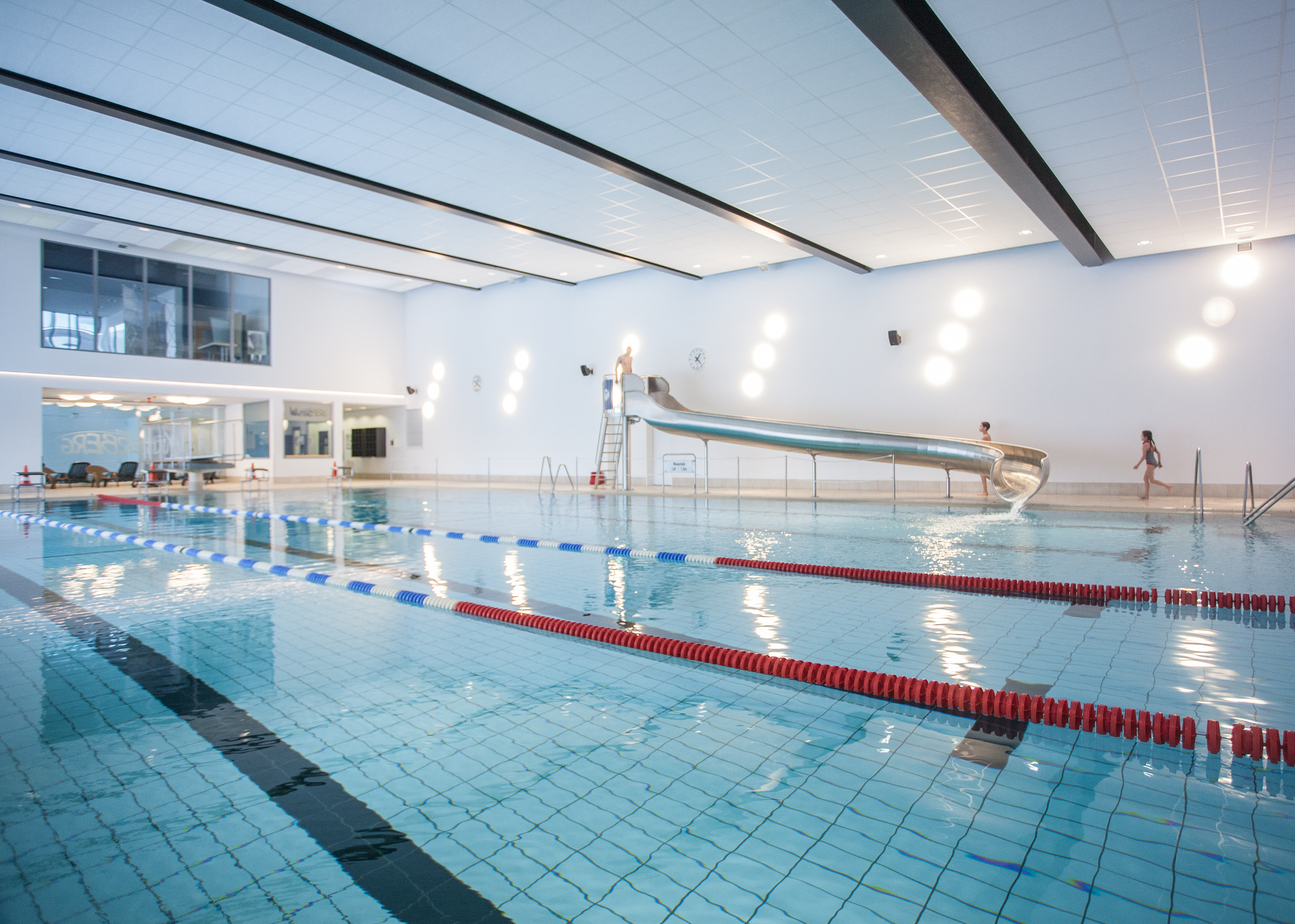 Schwimmbad Winterberg mit Rutsche Schwimmbad Winterberg mit Rutsche