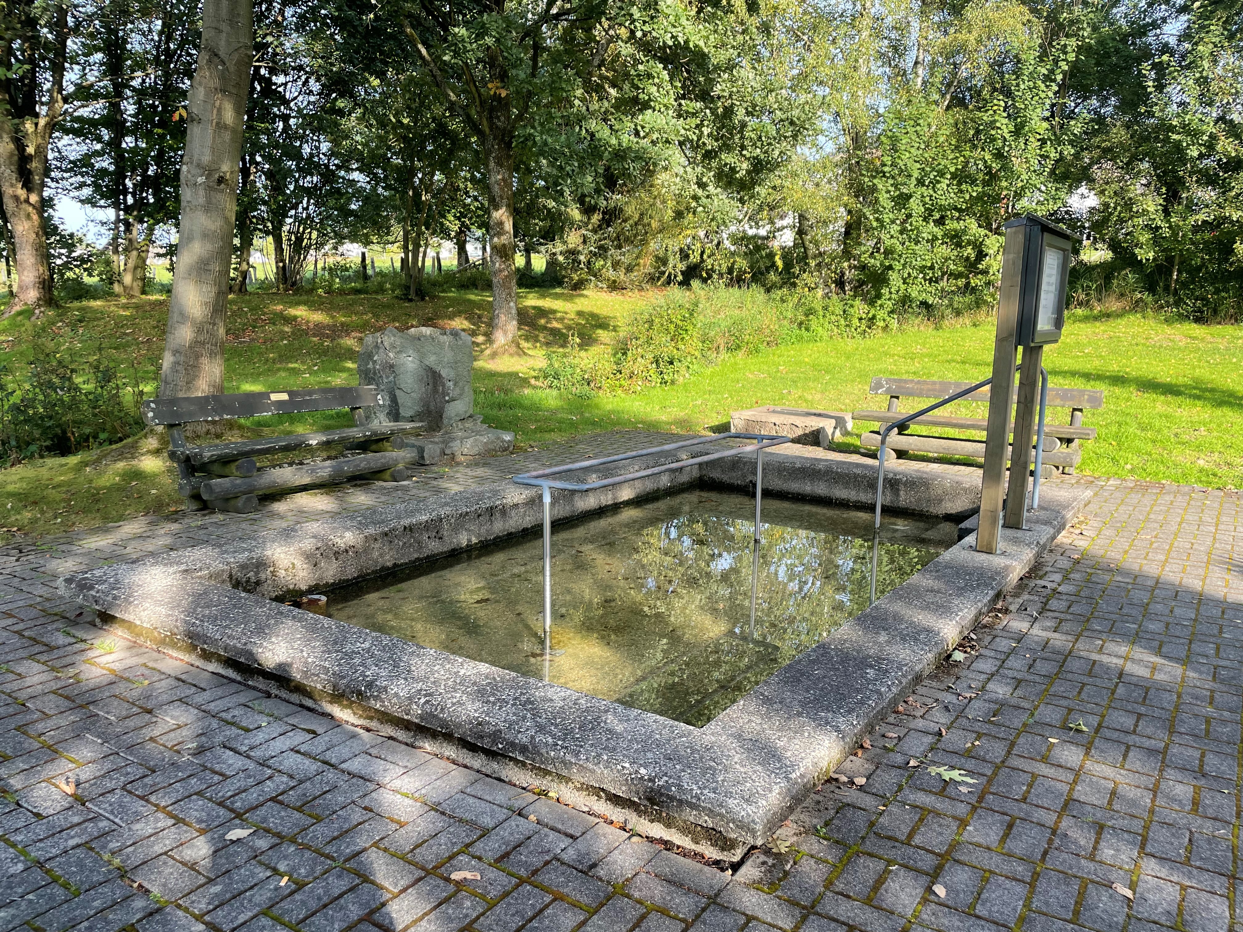 Tretbecken Hildfeld.jpg